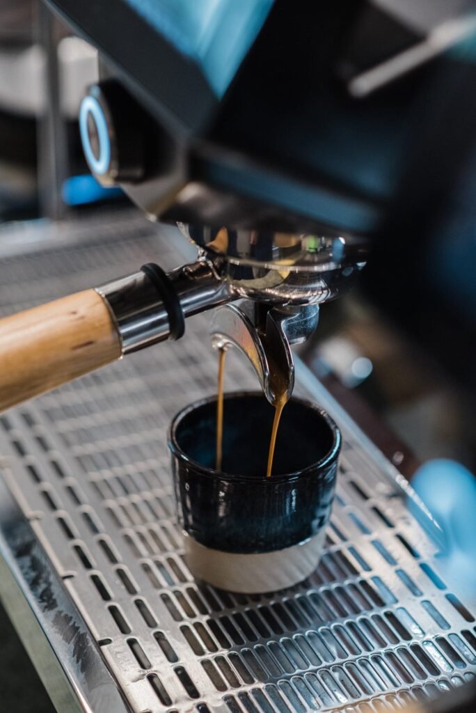 Frissen csorgó espresso az ‘Ohana kávézóban